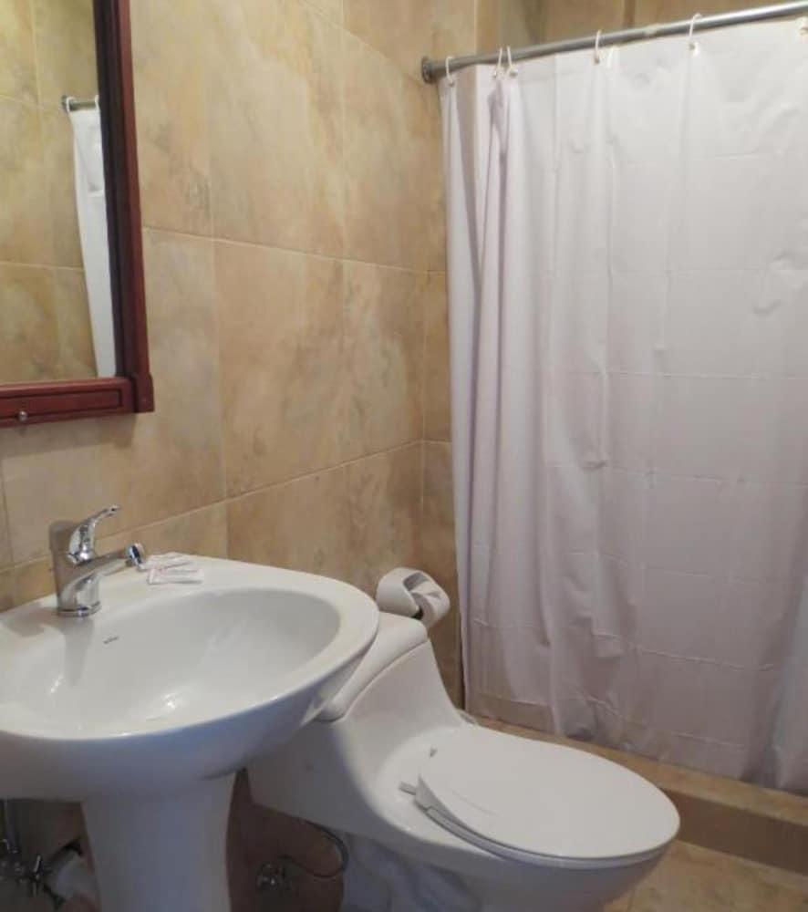 Hotel Cumanda Alfaro エクステリア 写真
