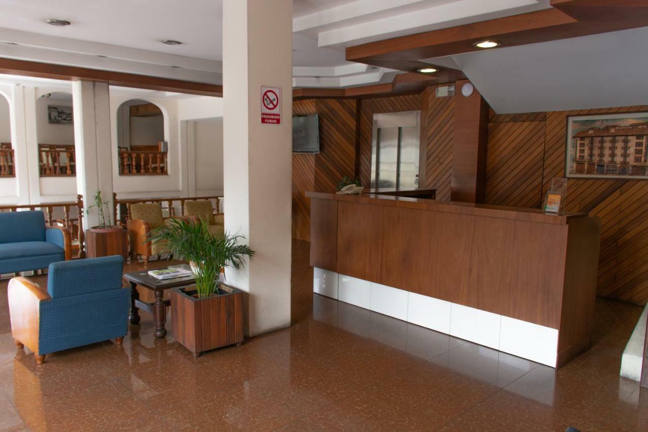 Hotel Cumanda Alfaro エクステリア 写真