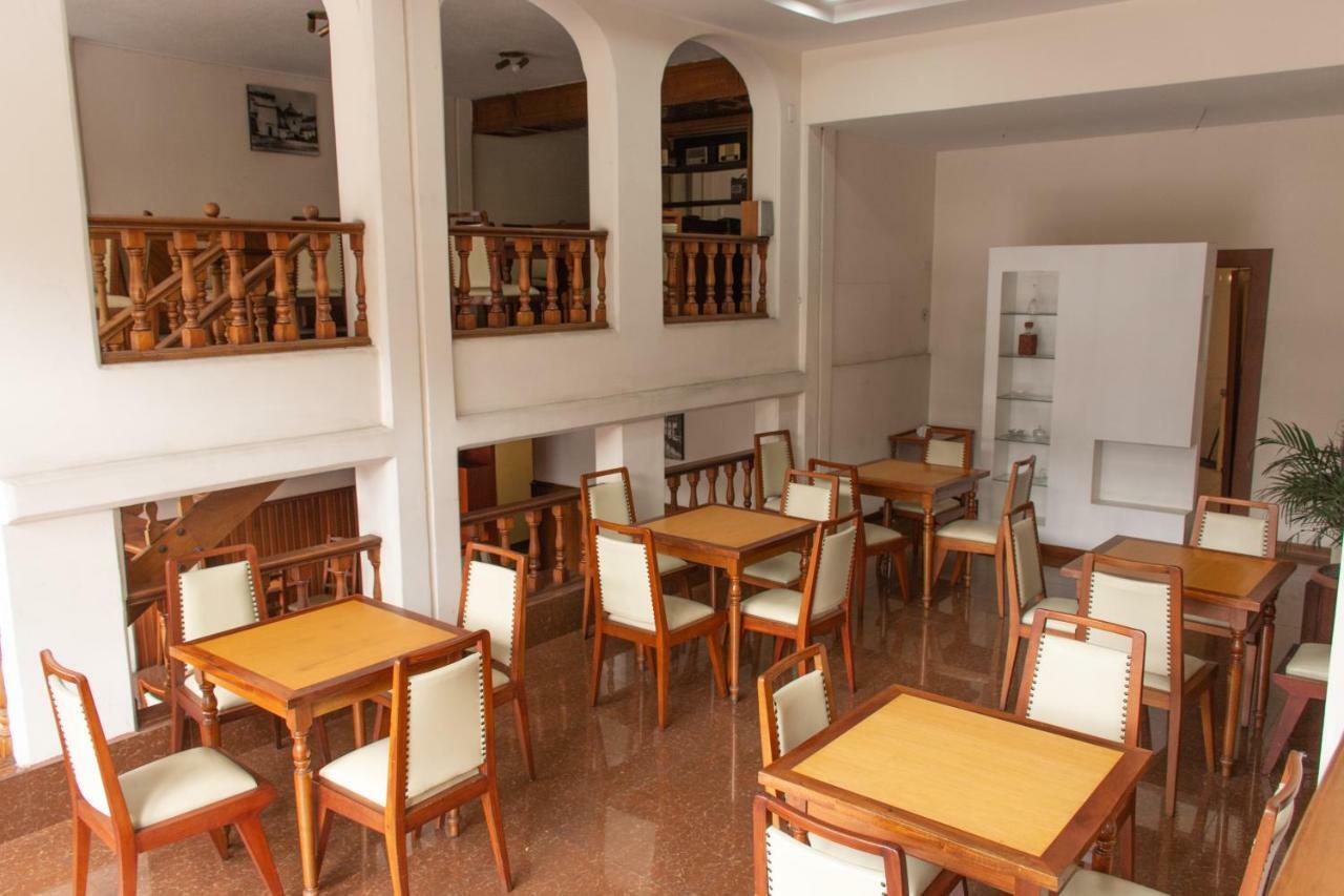Hotel Cumanda Alfaro エクステリア 写真