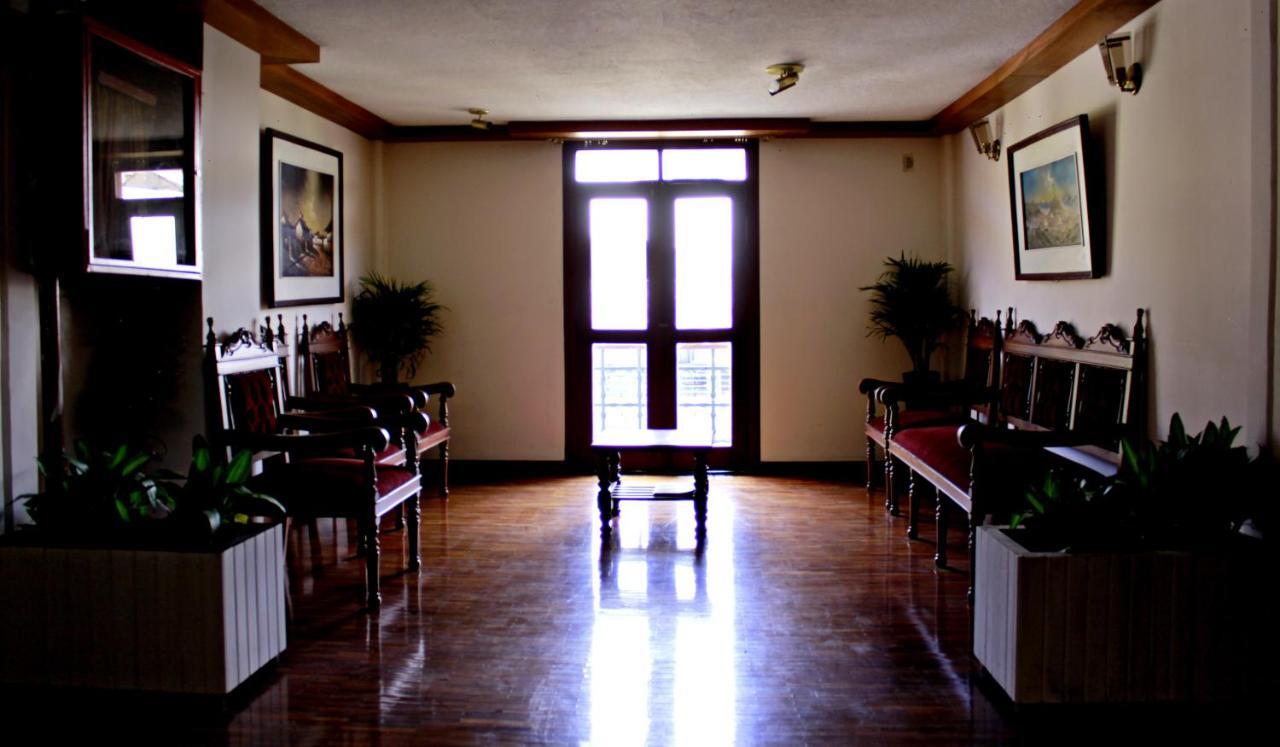 Hotel Cumanda Alfaro エクステリア 写真
